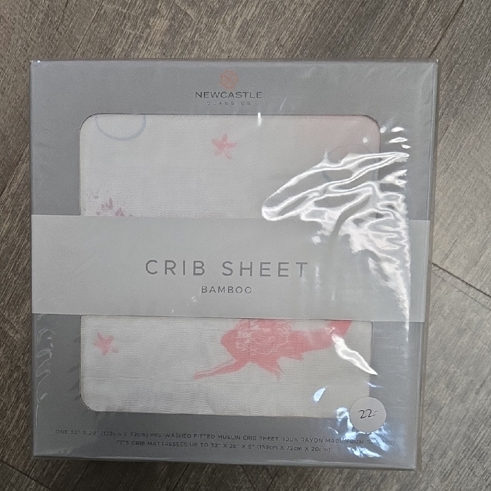 Newcastle Bamboo Crib Sheet with Star Design